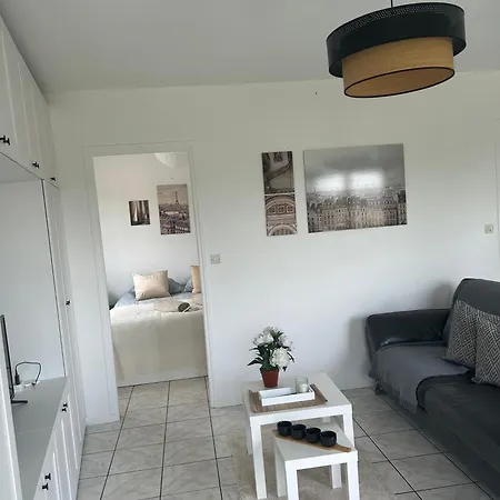 Charmant Appartement Disneyland Paris Montry Exterior photo